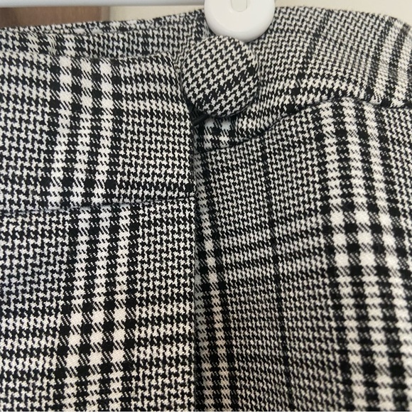 A New Day Women's Plaid Menswear Wrap Miniskirt Size 12 Black White - Picture 6 of 8